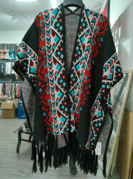 블랙 아즈텍 기하학 패턴 프린지 니트 판초 케이프, 레드·틸·화이트 배색 - low MOQ custom order
