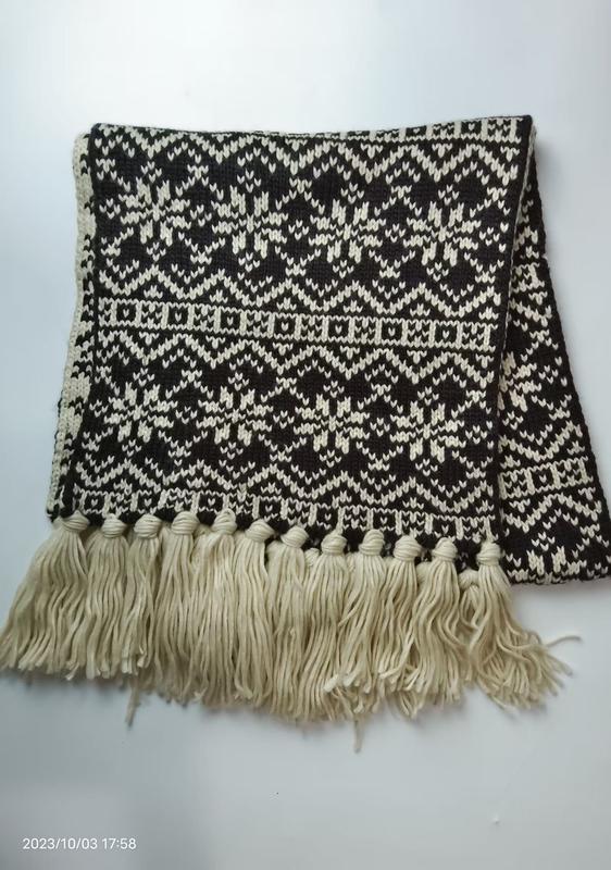 블랙 & 크림 기하학 패턴 페어아일 니트 태슬 스카프 도매 - certified scarf manufacturer China