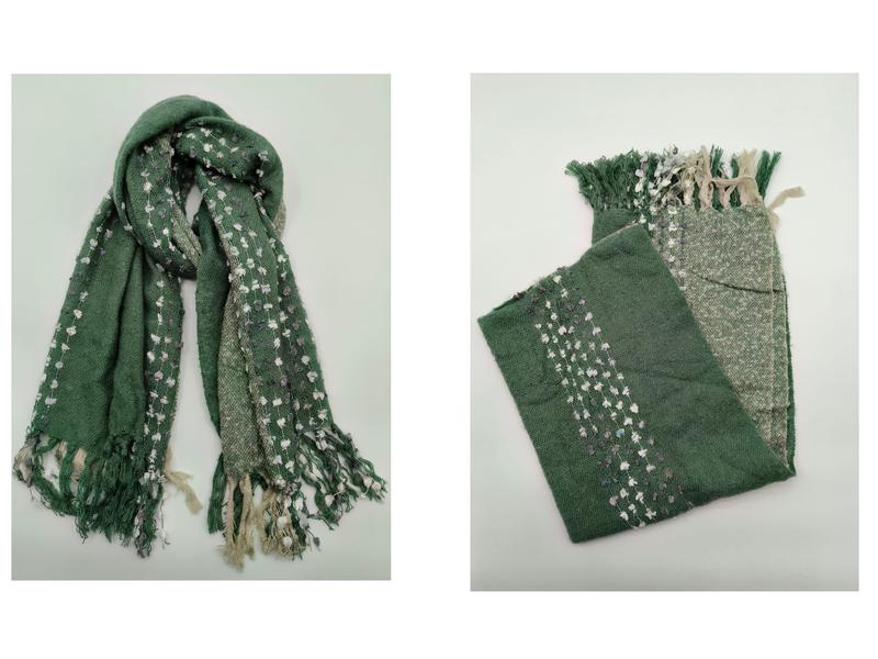 흰색 플로럴 자수와 프린지 장식의 그린 핸드위브 스카프 - winter accessories wholesaler