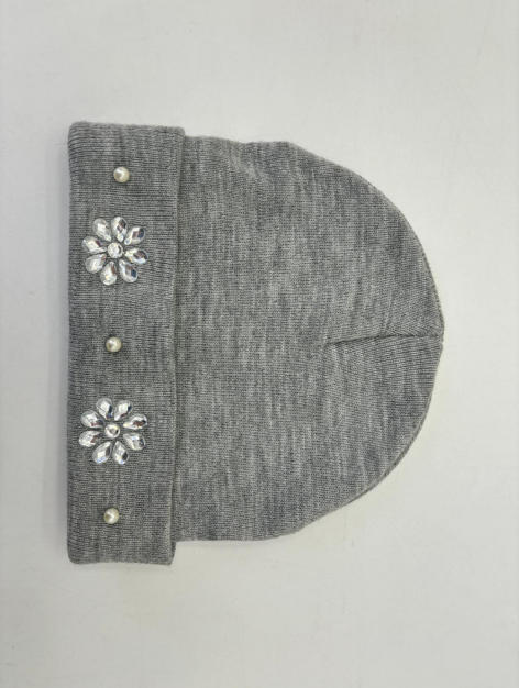 그레이 말 니트 비니 모자, 크리스탈 플라워 & 진주 장식 폴디드 커프 - winter accessories wholesaler