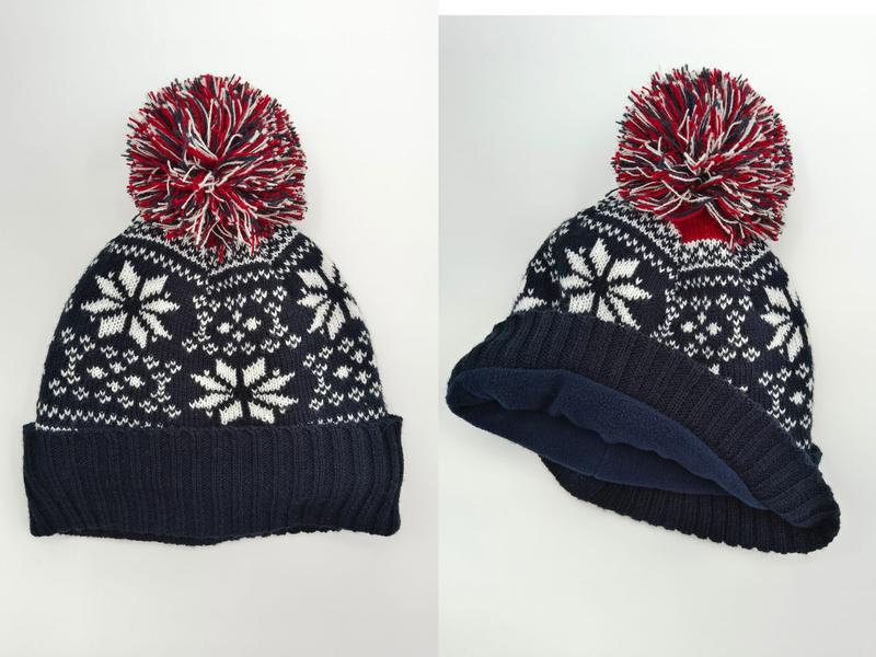 네이비 블루 페어 아일 눈꽃 니트 비니 햇, 레드 폼폼 장식, 화이트 패턴 - winter accessories wholesaler