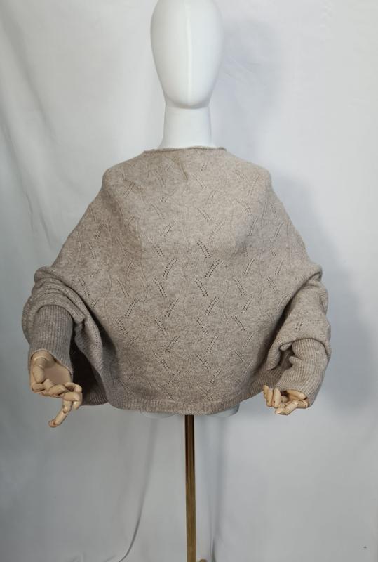 오트밀 베이지 포인텔 니트 오버사이즈 스웨터 벌룬 슬리브 뒷면 - small batch order accepted
