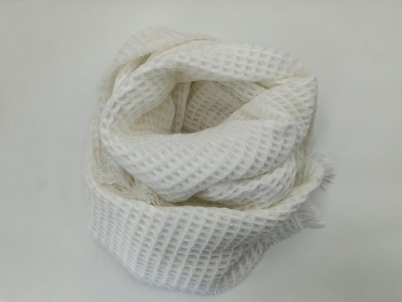 화이트 와플 니트 면 스카프, 프린지 트림 오픈 위브 패턴 - gift shop wholesale supplier